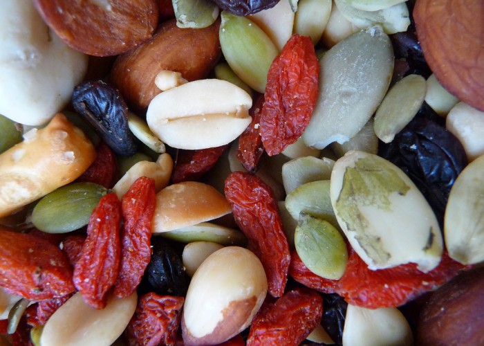 healthy-food-trail-mix