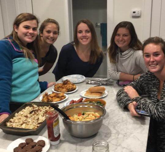 girls-eating-get-together