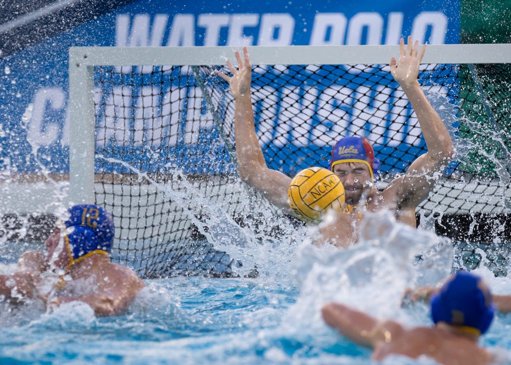 USA Men's Water Polo Qualifies For FINA World Championship Swimming